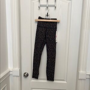 Lululemon NWT Wunder Train HR Tight 25”
Size 0
FMCP
